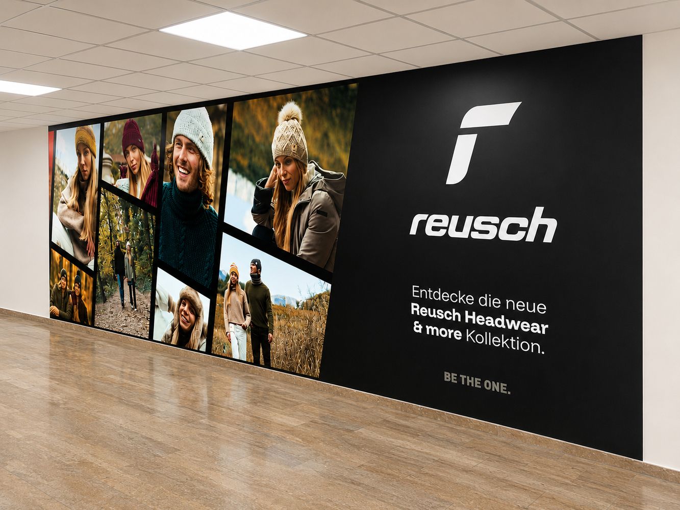 Werbewand mit mehreren Fotos von Menschen in Wintermützen